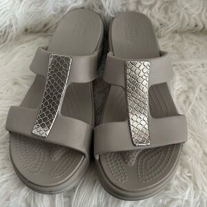 Crocs Unisex Adult Monterey Metallic Wedge Open Toe Sandal